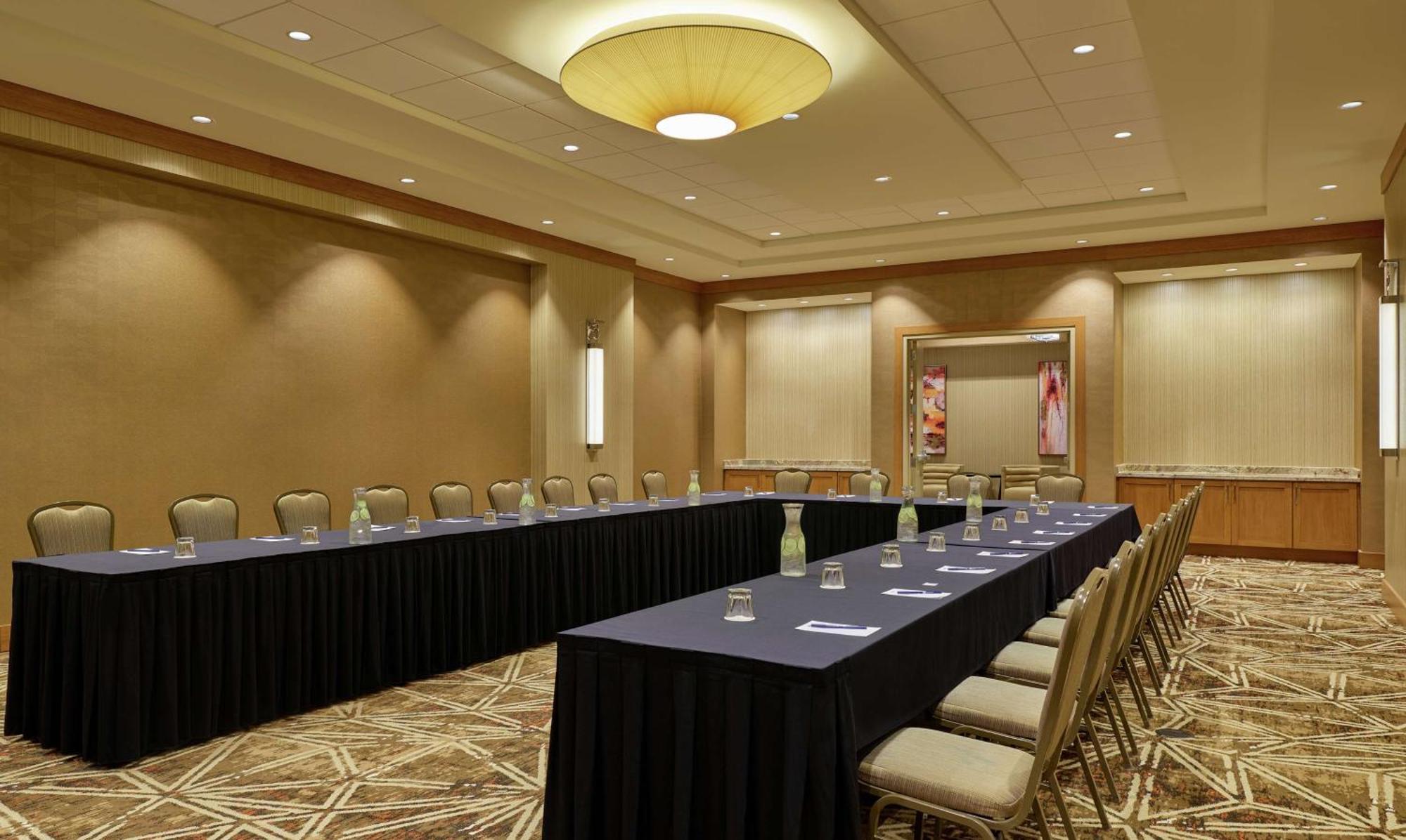 Doubletree By Hilton Houston Intercontinental Airport Hotel Ngoại thất bức ảnh