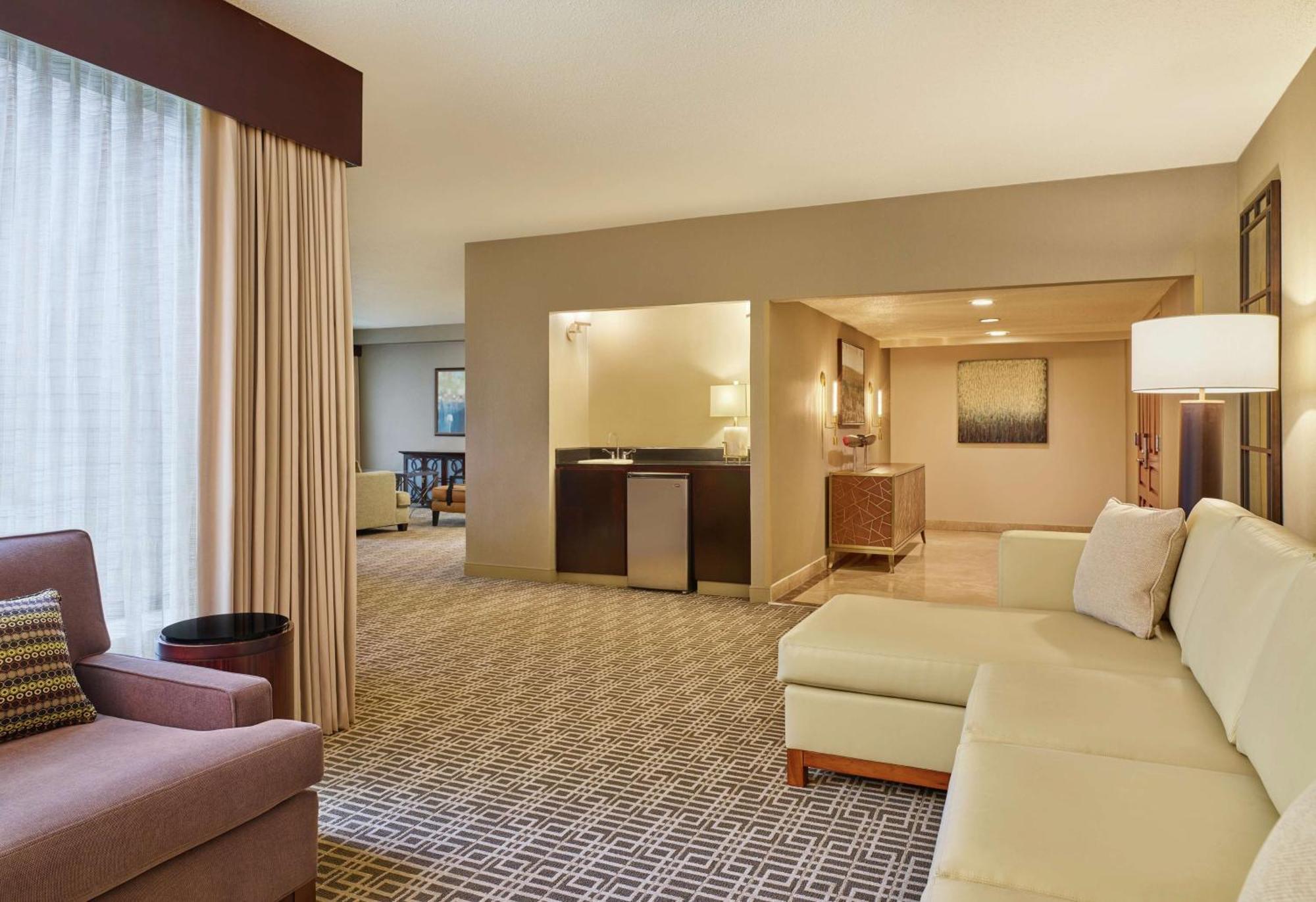Doubletree By Hilton Houston Intercontinental Airport Hotel Ngoại thất bức ảnh