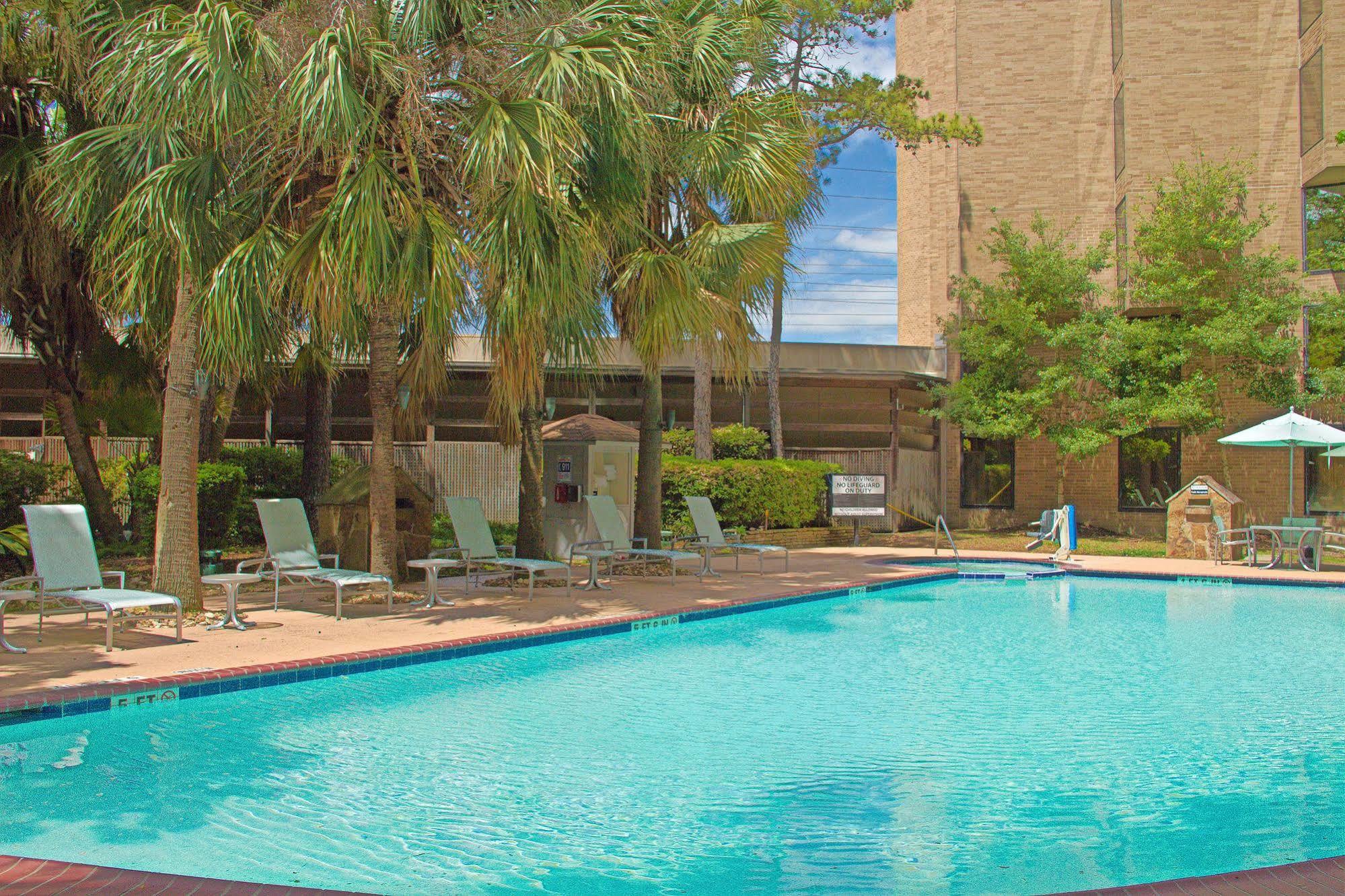 Doubletree By Hilton Houston Intercontinental Airport Hotel Ngoại thất bức ảnh
